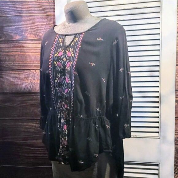 American Rag 2X Floral Blouse - Picture 3 of 12